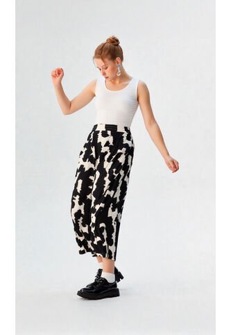 Capri Para Mujer Negro Marca L&H Ref. 7D426002 L&H