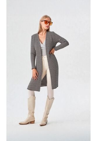 Chilango Para Mujer Manga Larga Negro Marca L&H Ref. 2J436011 L&H