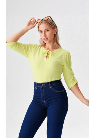 Blusa Para Mujer Manga Corta Amarillo Marca L&H Ref. 8E412045 L&H