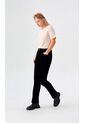 Jean Para Mujer Negro Marca L&H Ref. 8S407120 de L&H