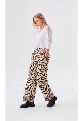 Capri Para Mujer Cafe Marca L&H Ref. 1F426084