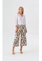 Capri Para Mujer Gris Claro Marca L&H Ref. 1F426085 de L&H