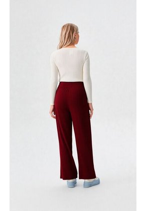 Pantalon Para Mujer Vino Marca L&H Ref. 2J407075