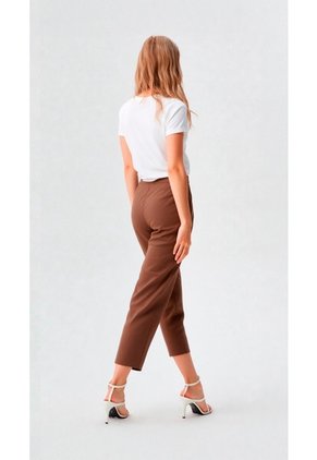 Pantalon Para Mujer Beige Marca L&H Ref. 7V407003