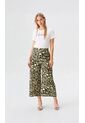 Capri Para Mujer Verde Marca L&H Ref. 2J426068 de L&H