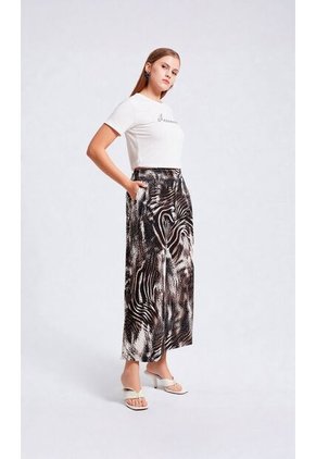 Capri Para Mujer Negro Marca L&H Ref. 2J426069