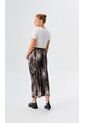 Capri Para Mujer Negro Marca L&H Ref. 2J426069 de L&H
