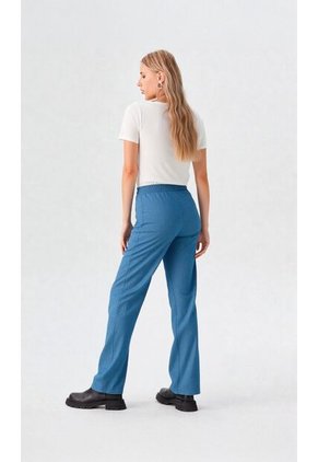 Pantalon Para Mujer Azul Marca L&H Ref. 3K407044