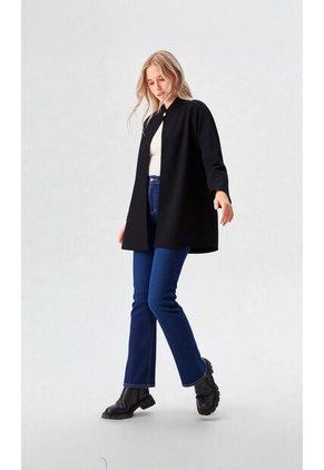 Capa Para Mujer Negro Marca L&H Ref. 4V434004