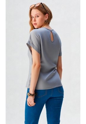 Blusa Para Mujer Manga Corta Gris Claro Marca L&H Ref. 1F412700