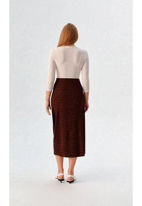 Falda Para Mujer Cafe Marca L&H Ref. 5P414014