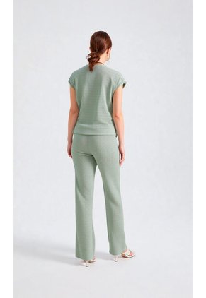 Conjunto Para Mujer Verde Marca L&H Ref. 1F413043