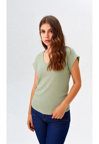 Camiseta Para Mujer Manga Corta Verde Marca L&H Ref. 2J409118 L&H