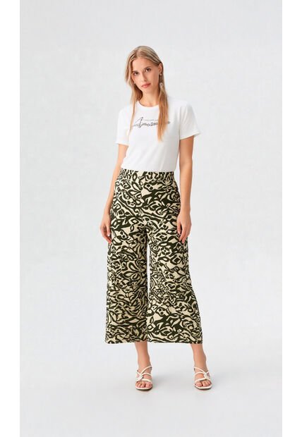 Capri Para Mujer Verde Marca L&H Ref. 2J426068