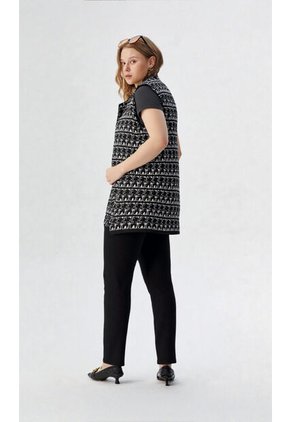 Chaleco Para Mujer. Negro Marca L&H