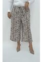 Capri Para Mujer. Cafe Marca L&H Ref. 1F626026 de L&H