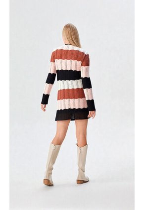 Chilango Para Mujer Manga Larga Negro Marca L&H Ref. 4E436009