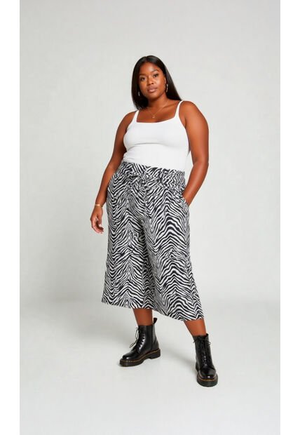 Capri Para Mujer. Negro Marca L&H Ref. 1F626026