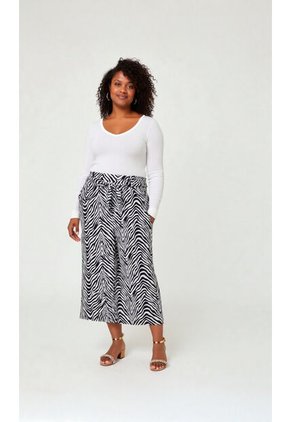 Capri Para Mujer. Negro Marca L&H Ref. 1F626026