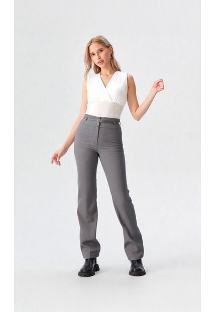 Pantalon Para Mujer Gris Oscuro Marca L&H Ref. 1T407011