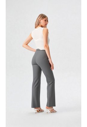 Pantalon Para Mujer Gris Oscuro Marca L&H Ref. 1T407011