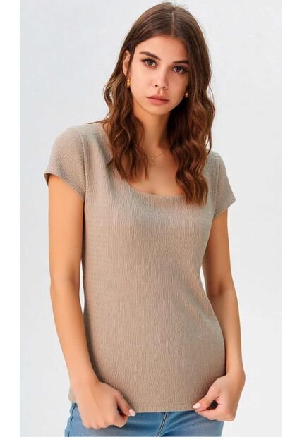 Camiseta Para Mujer Manga Corta Beige Marca L&H Ref. 4R409229