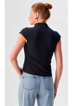 Camiseta Para Mujer Manga Corta Negro Marca L&H Ref. 4R409229