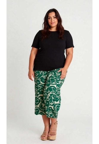 Capri Para Mujer. Verde Marca L&H Ref. 2J626025 L&H