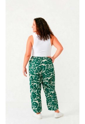 Capri Para Mujer. Verde Marca L&H Ref. 2J626025