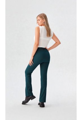 Pantalon Para Mujer Verde Marca L&H Ref. 1T407011