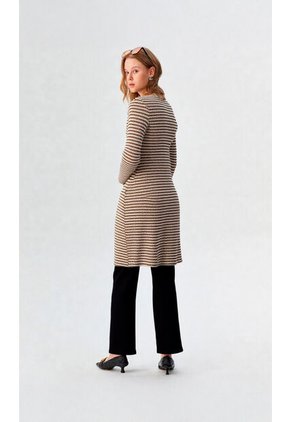 Chilango Para Mujer Manga Larga Taupe Marca L&H Ref. 2J436011