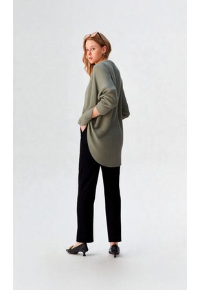 Chilango Para Mujer Manga 3/4 Verde Marca L&H Ref. 7D436030