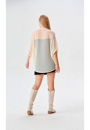 Chilango Para Mujer Manga 3/4 Crudo Marca L&H Ref. 7D436030