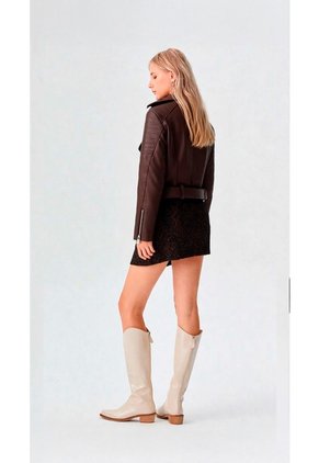 Chaqueta Para Mujer Cafe Marca L&H Ref. 6N408016
