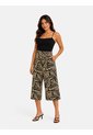 Capri Para Mujer  Negro Marca L&H Ref. 2J426076 de L&H