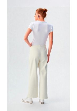 Pantalon Para Mujer Crudo Marca L&H Ref. 5P407002