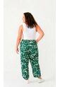 Capri Para Mujer. Verde Marca L&H Ref. 2J626025 de L&H