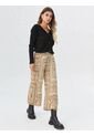 Capri Para Mujer Beige Marca L&H Ref. 1F426091 de L&H