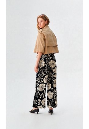 Pantalon Para Mujer Negro Marca L&H Ref. 1F407256