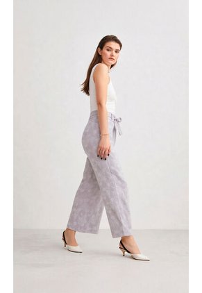 Pantalon Para Mujer Gris Claro Marca L&H Ref. 1F407249