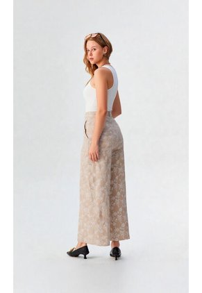 Pantalon Para Mujer Beige Marca L&H Ref. 1F407249