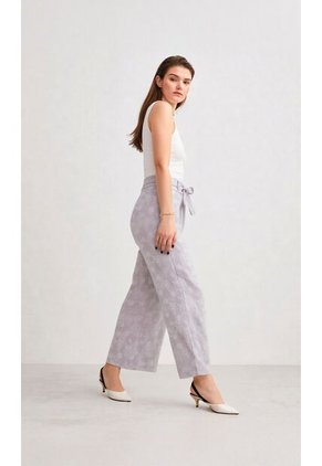 Pantalon Para Mujer Gris Claro Marca L&H Ref. 1F407249