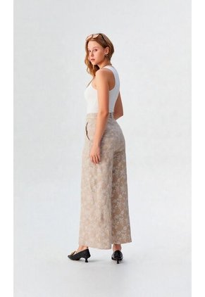 Pantalon Para Mujer Beige Marca L&H Ref. 1F407249