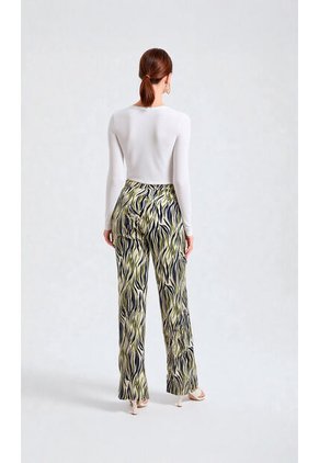 Pantalon Para Mujer Verde Marca L&H Ref. 2J407077
