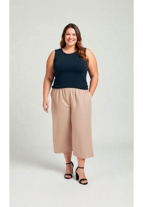 Capri Para Mujer. Beige Marca L&H