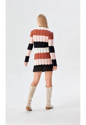 Chilango Para Mujer Manga Larga Negro Marca L&H Ref. 4E436009