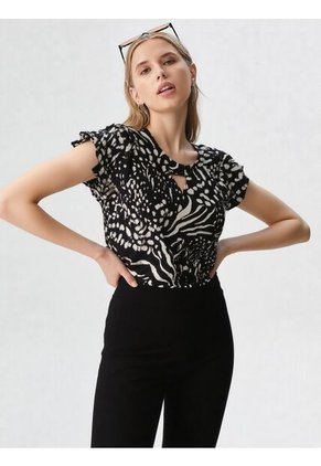 Blusa Para Mujer Manga Corta Negro Marca L&H