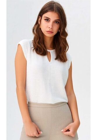 Camiseta Para Mujer Manga Corta Blanco Marca L&H Ref. 1F409557 L&H