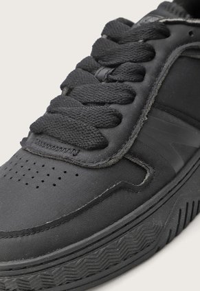 Tenis Lifestyle Negro Lacoste L001