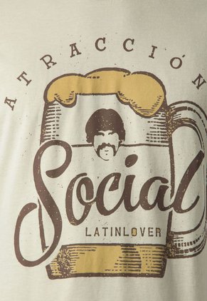 Camiseta Latin Lover Tracción Social Nude